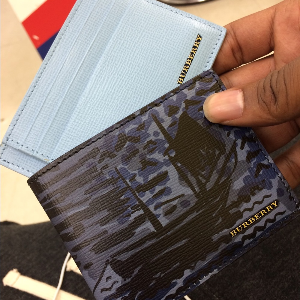 Burberry wallet n card holder