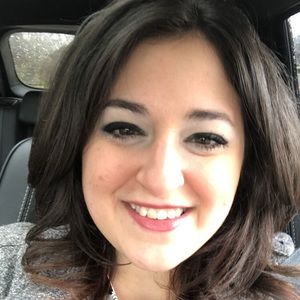 Meet your Posher, Courtney