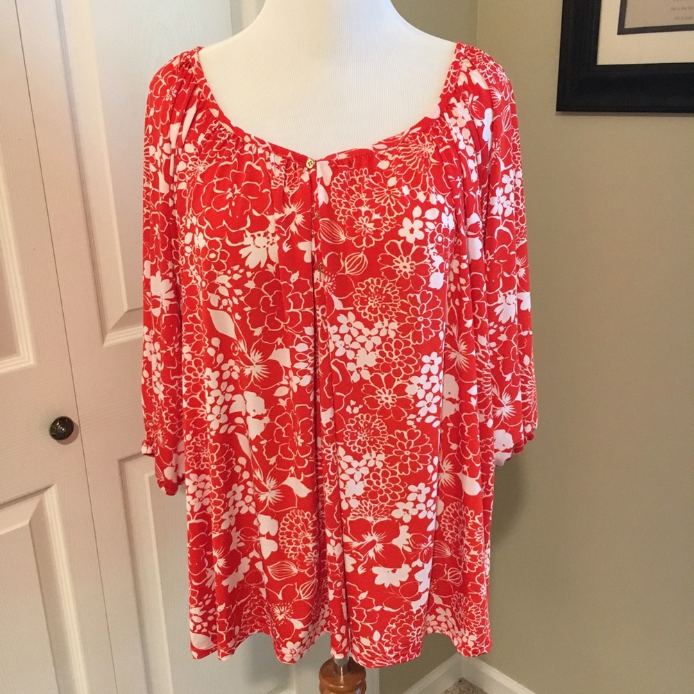 Easy to wear tunic - cute floral print