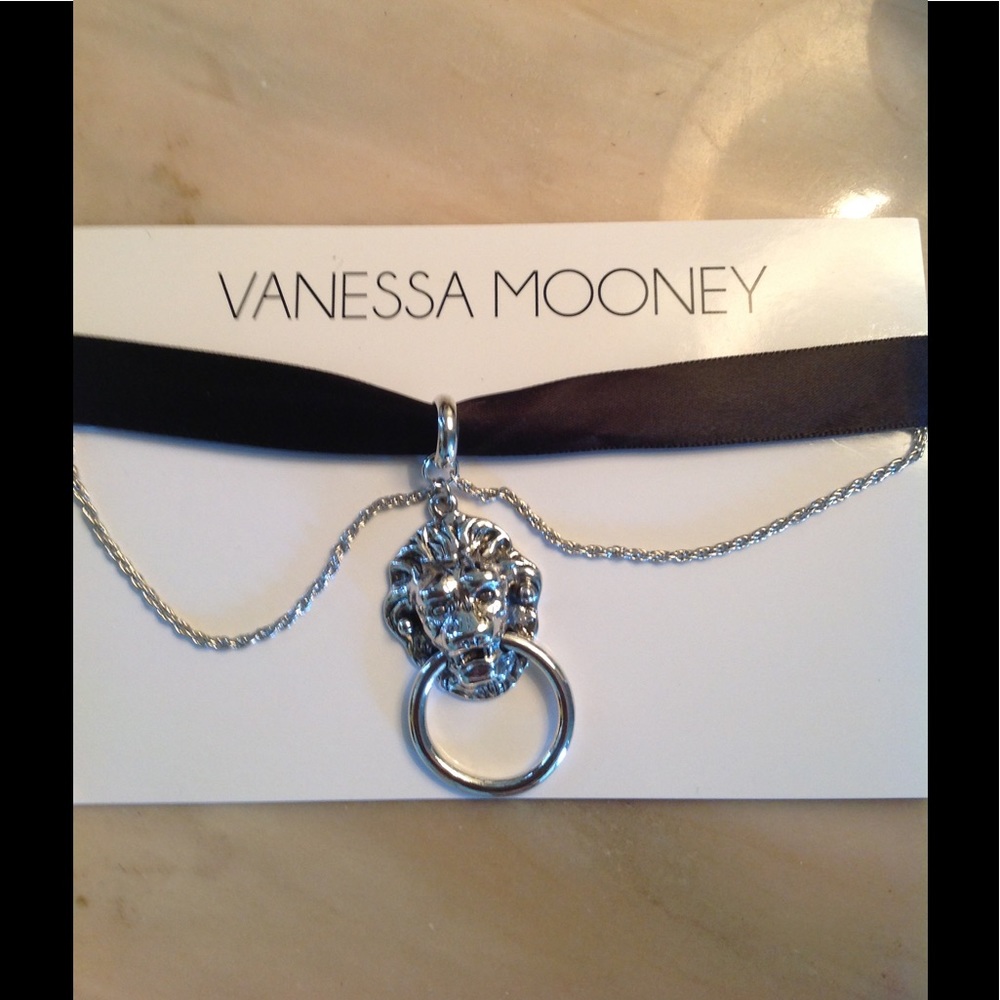 SOOOOLD!!!Vanessa Mooney Vandal choker💕 - Picture 2 of 4