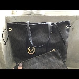 Michael Kors Jet Set Large Reversible Tote