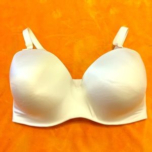 38H Cacique Intimates Strapless Bra