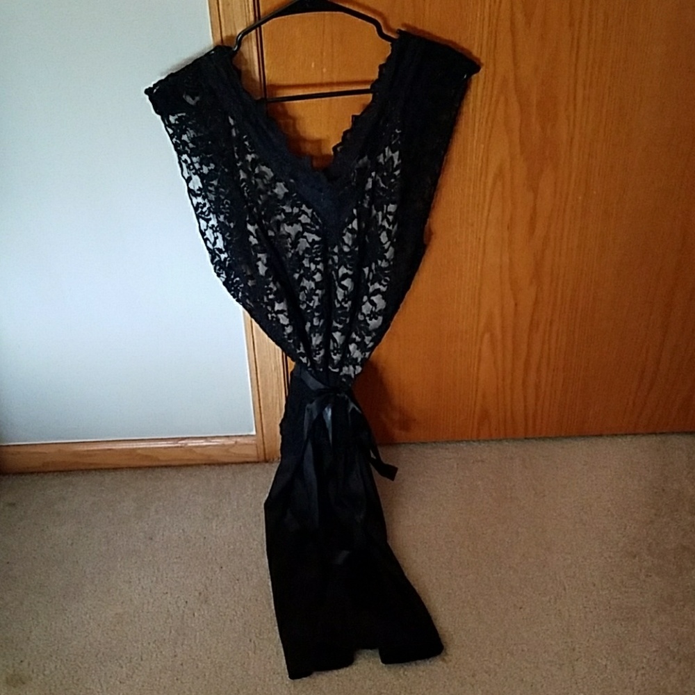 bubble b lace peplum dress