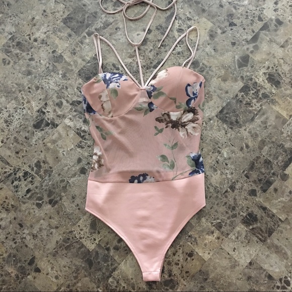 💕LAST💕 Floral Print Mesh Bodysuit - Picture 3 of 6