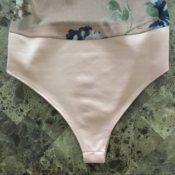 💕LAST💕 Floral Print Mesh Bodysuit - Picture 5 of 6