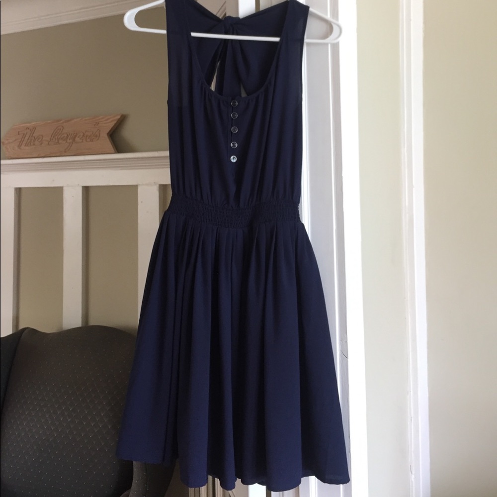 EUC dress with tie back