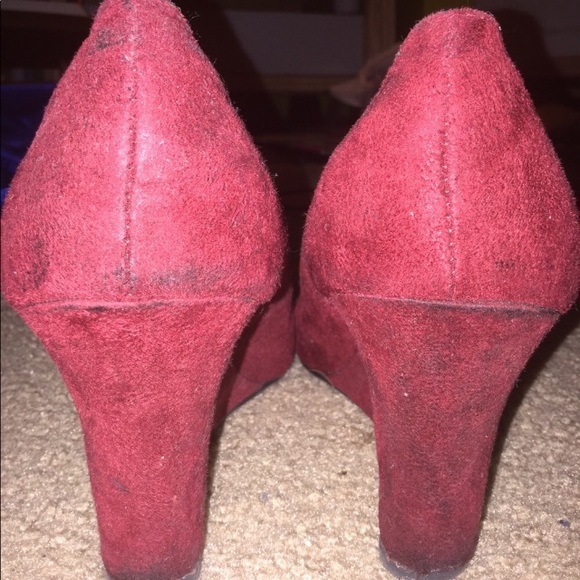 Red Wedges - Picture 2 of 3