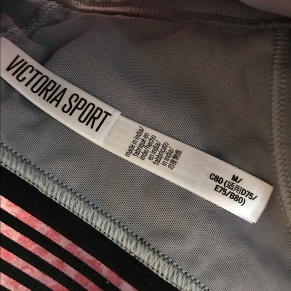 ✨M✨NWT Victoria's Secret high neck sports bra - Picture 5 of 8