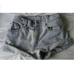 Vintage High Rise Levi's 550 Jean Shorts