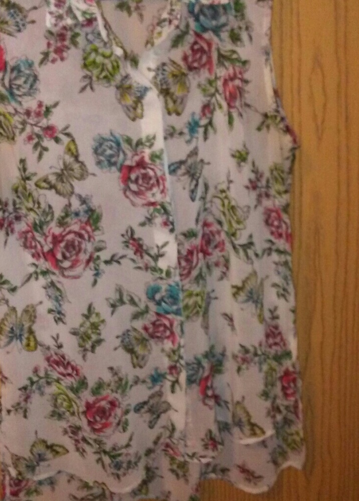 Cute shear tank top, high low