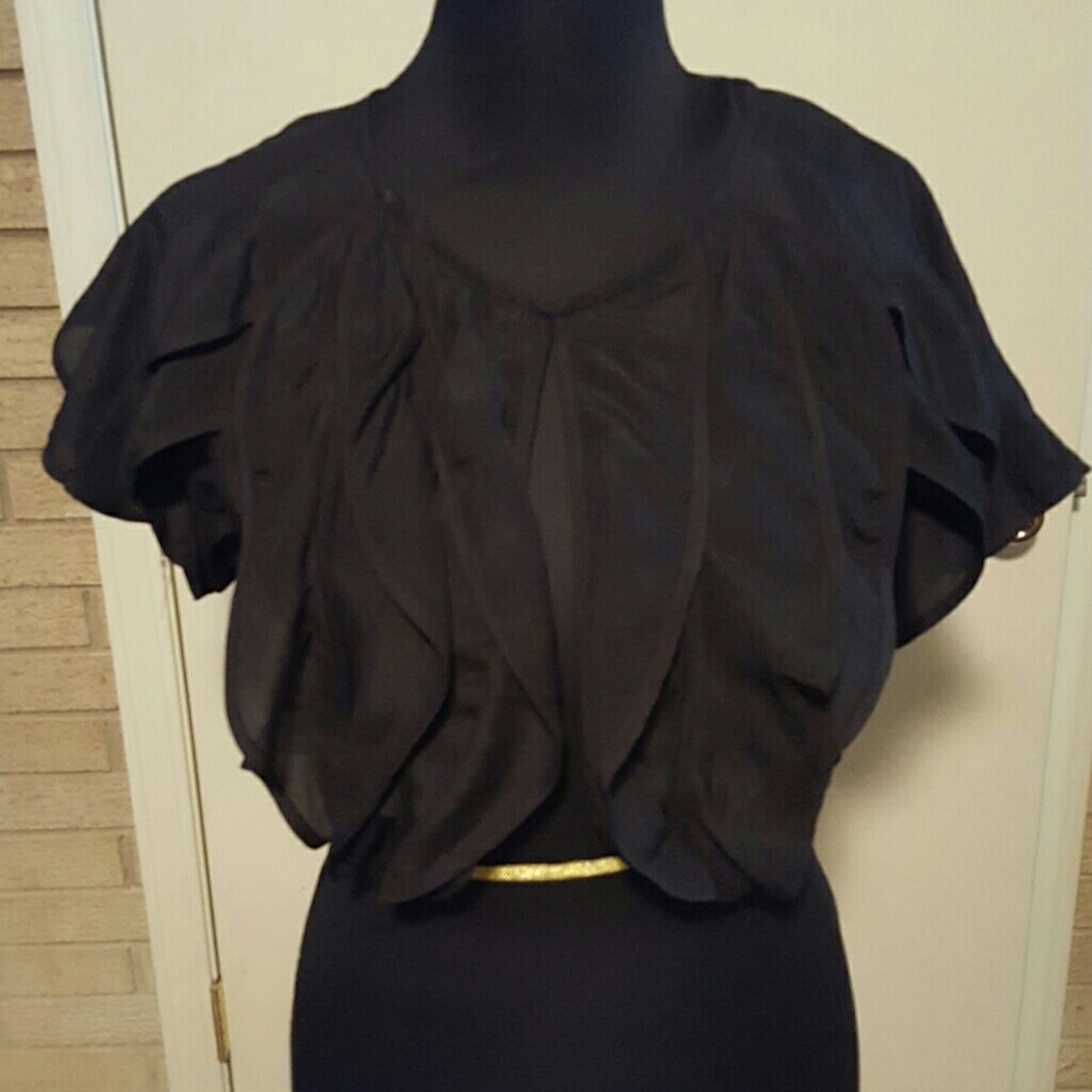 Ya Las Angeles  caplet ruffled black lg