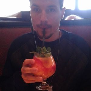 Meet your Posher, Anton