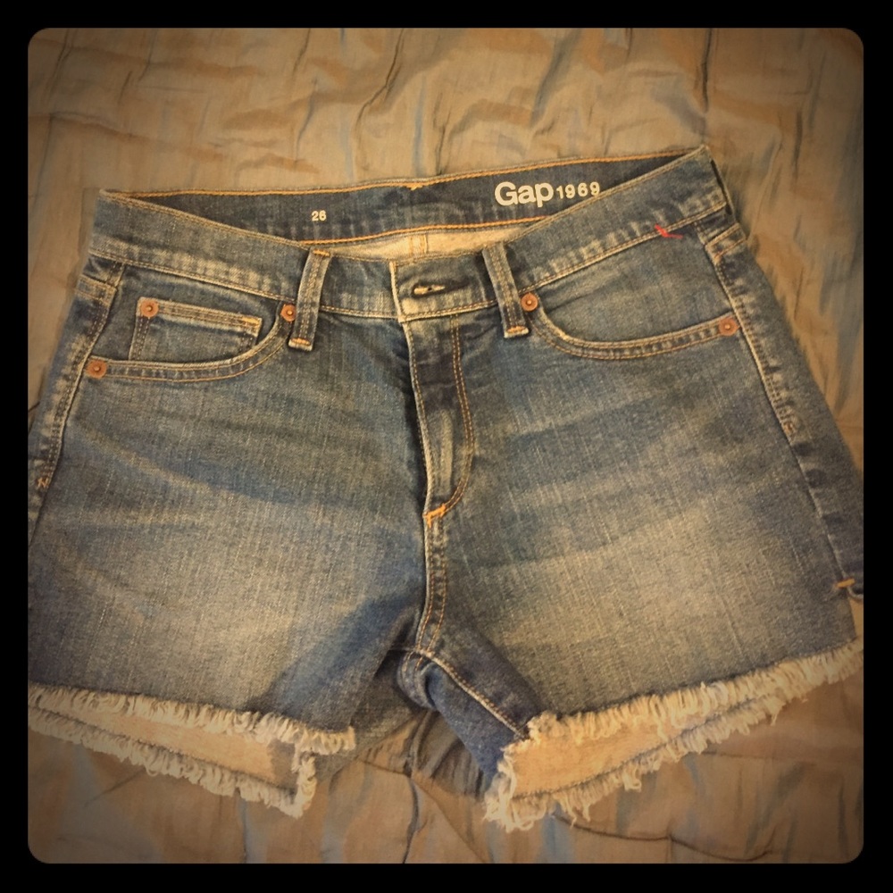 Brand new without tags gap jean shorts