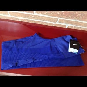 Women's NIKE zone sculpt tight training pants