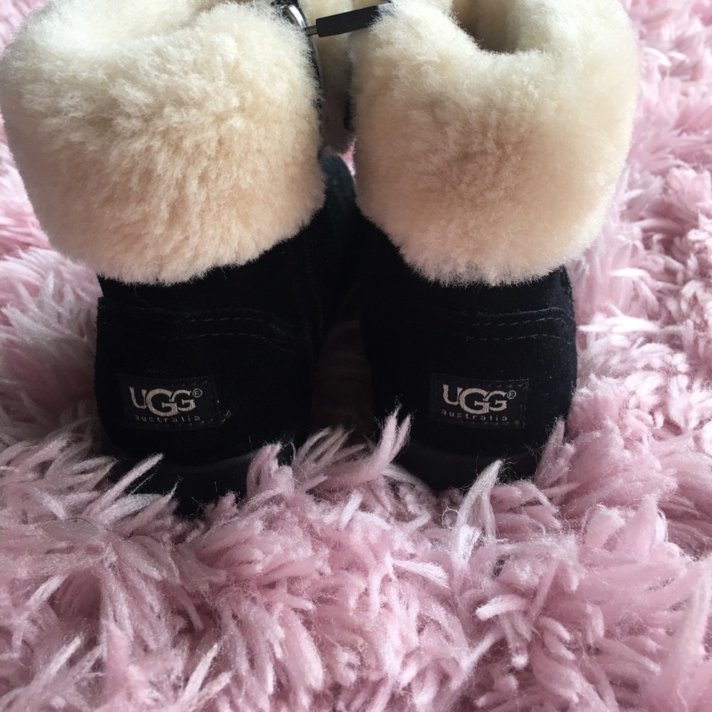 Kids UGG Boots Authentic 8.5 toddler girls shoes