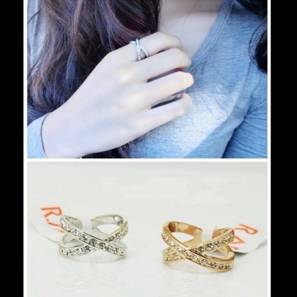 MOVING SALE Italina racerback crystal ring - Picture 4 of 4