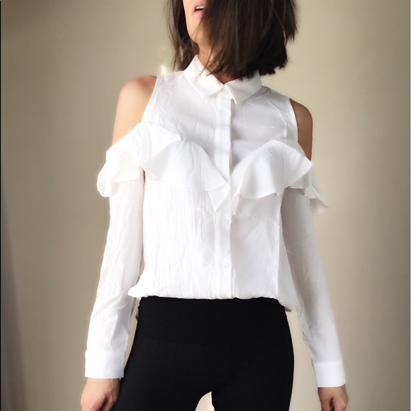 ON SALE Olivia ruffle button down shirt. - Picture 2 of 4