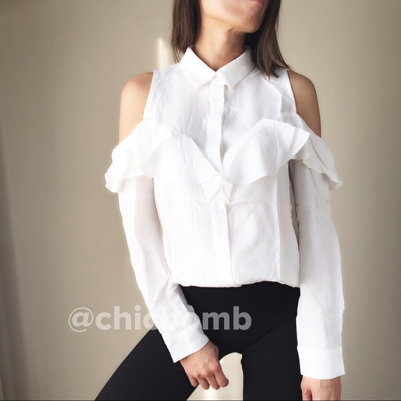 ON SALE Olivia ruffle button down shirt. - Picture 4 of 4