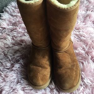 AUTHENTIC UGG Boots women size 8 brown