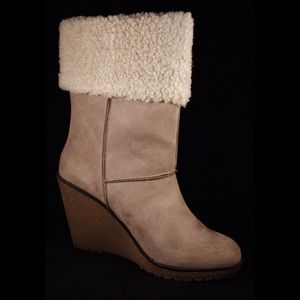 Sbicca wedge boots