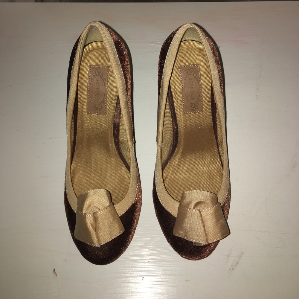 Joyfolie Velvet Marion Pump