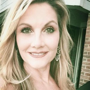 Meet your Posher, Angie