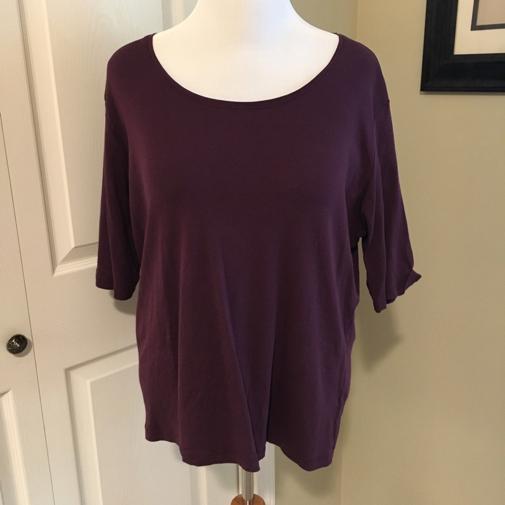 NWOT - 3/4 sleeve deep plum tshirt