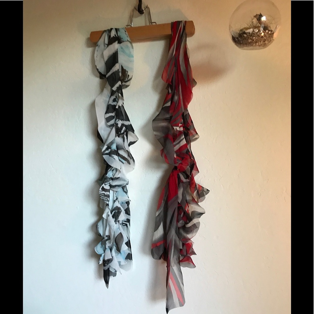 FREE W/$20+ PURCHASE  2! Infinity Flirty Scarves