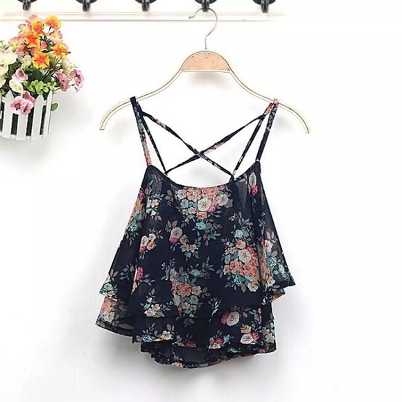 🎉HP🎉Spaghetti Strap Floral Chiffon Crop Top - Picture 2 of 7