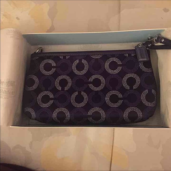 Coach clutch - Picture 2 of 3