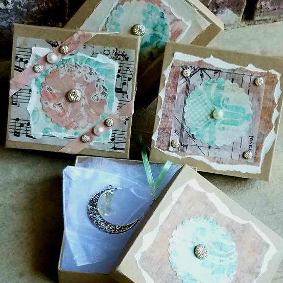 Eline Crescent Moon & Citrine Boho Necklace - Picture 3 of 4