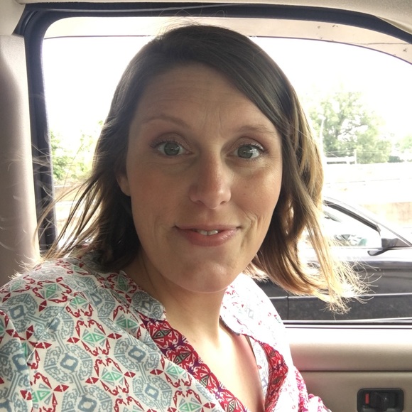 Meet your Posher, Tiffany - Picture 1 of 1