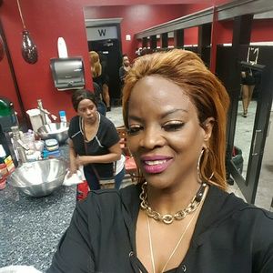 Meet your Posher, Paula