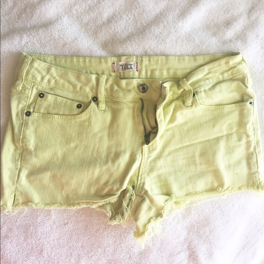 Tilt Jean Shorts