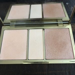 Tarte Rainforest of the Sea lighting palette