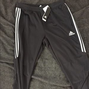 Tiro 17 training (gray & white)