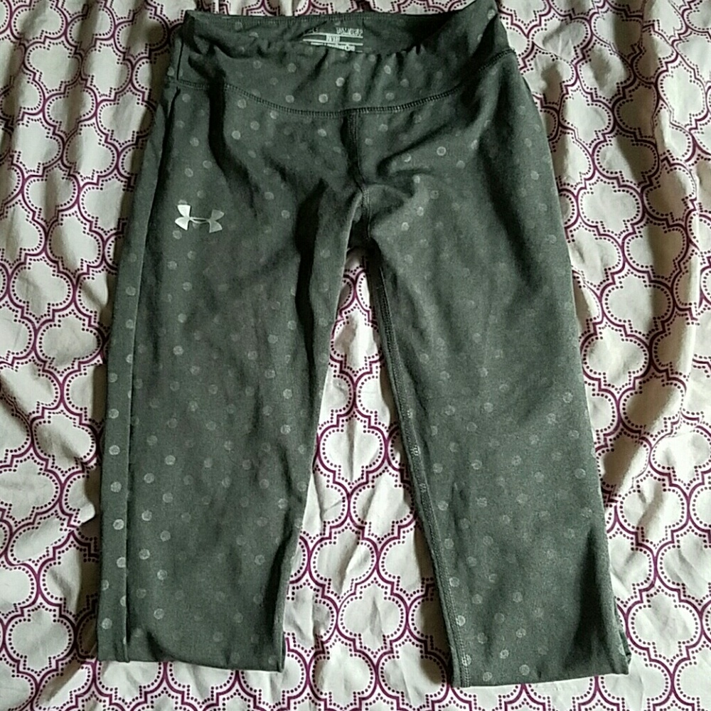 Women's under armor cropped leggings size small