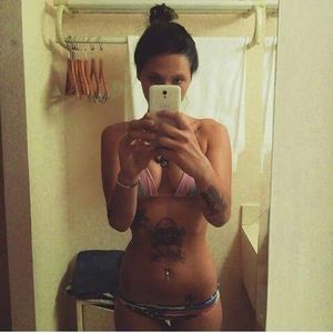 Meet your Posher, Alexis