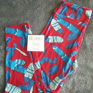 Lularoe OS leggings, feathers (new in bag)