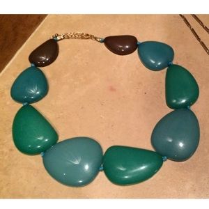 Faux stone choker necklace with gold tone chain