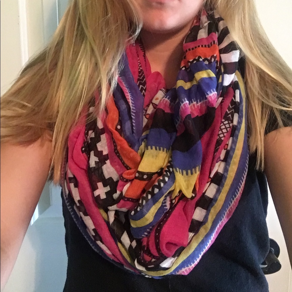 Fun multicolor infinity scarf!!