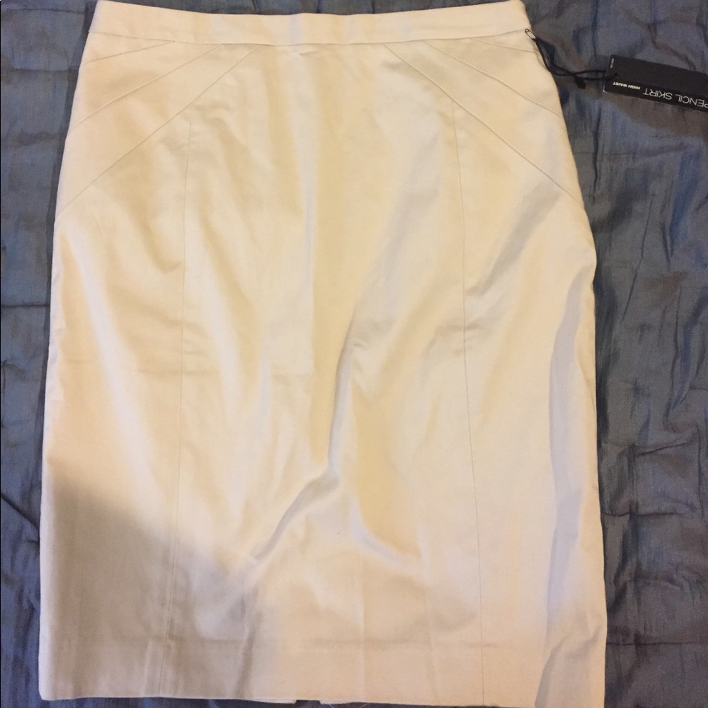 Express cream pencil skirt bnwt