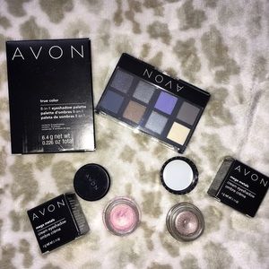 Avon 8-in-1 Eyeshadow Palette / cream mega shadow