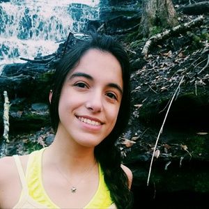 Meet your Posher, Gaby