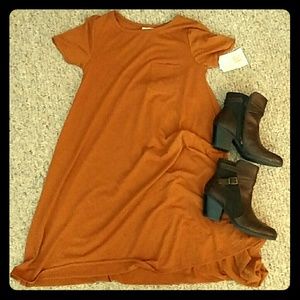 Lularoe XS Carly dress - solid gold color NWT
