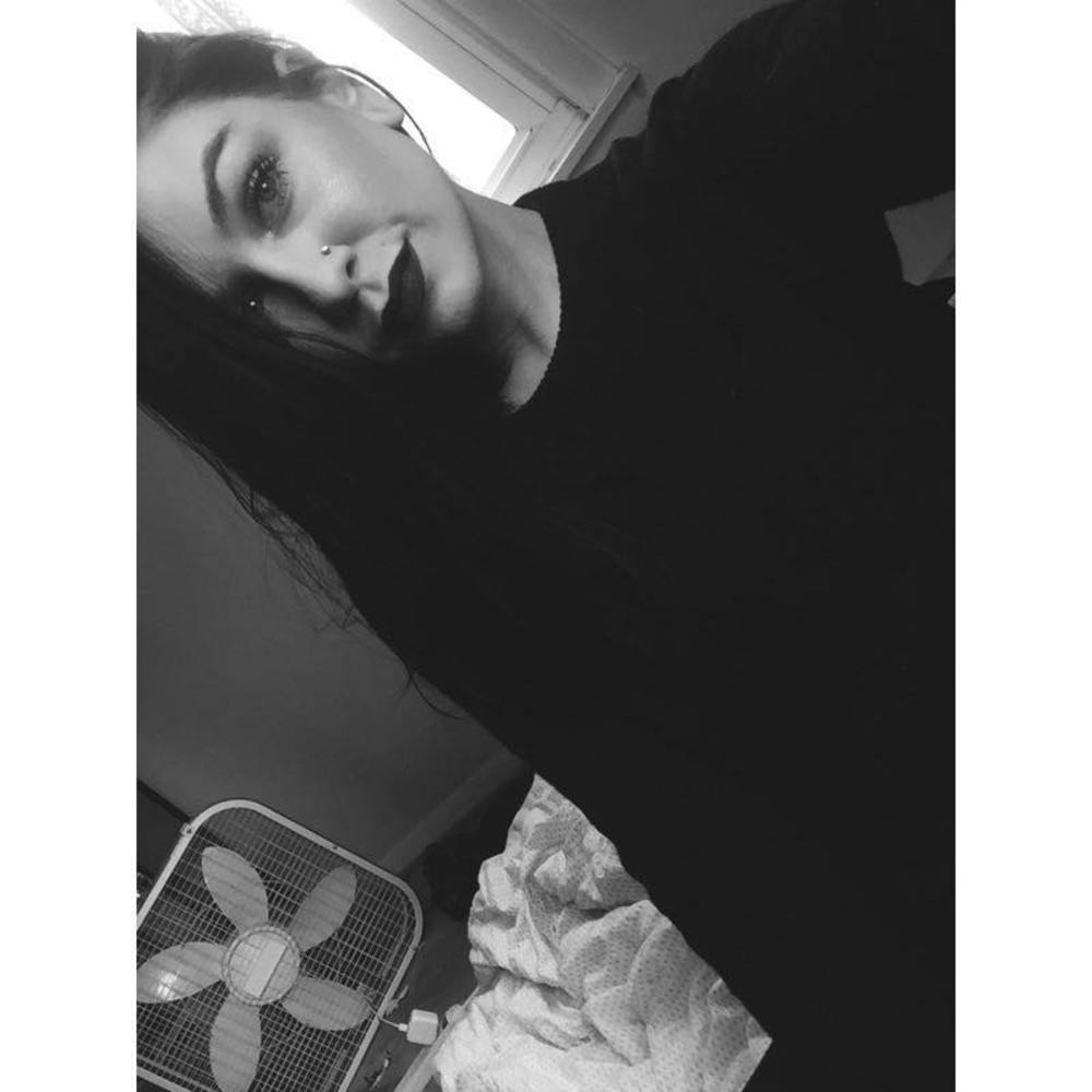 Meet your Posher, Alaina