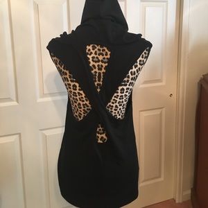 Sleeveless cowl neck hoodie