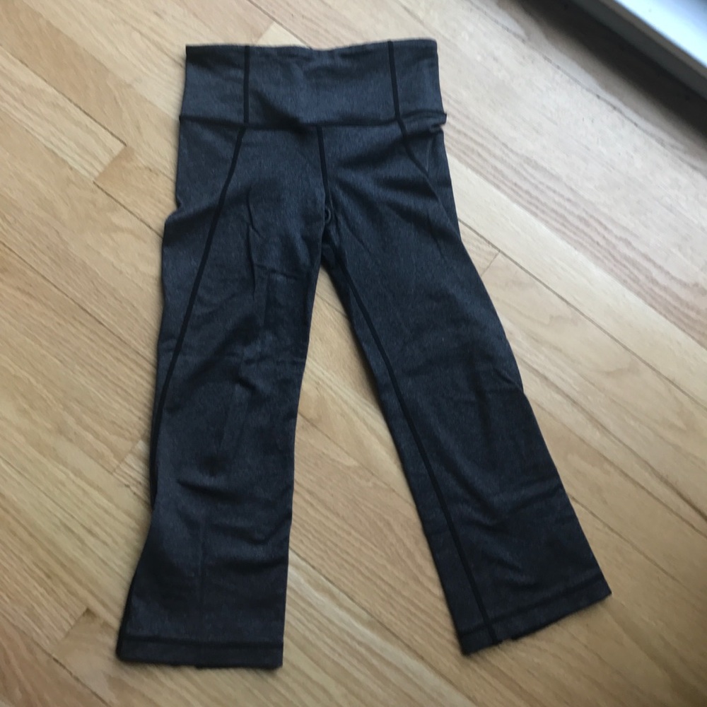 Lululemon Gather and Crow capri
