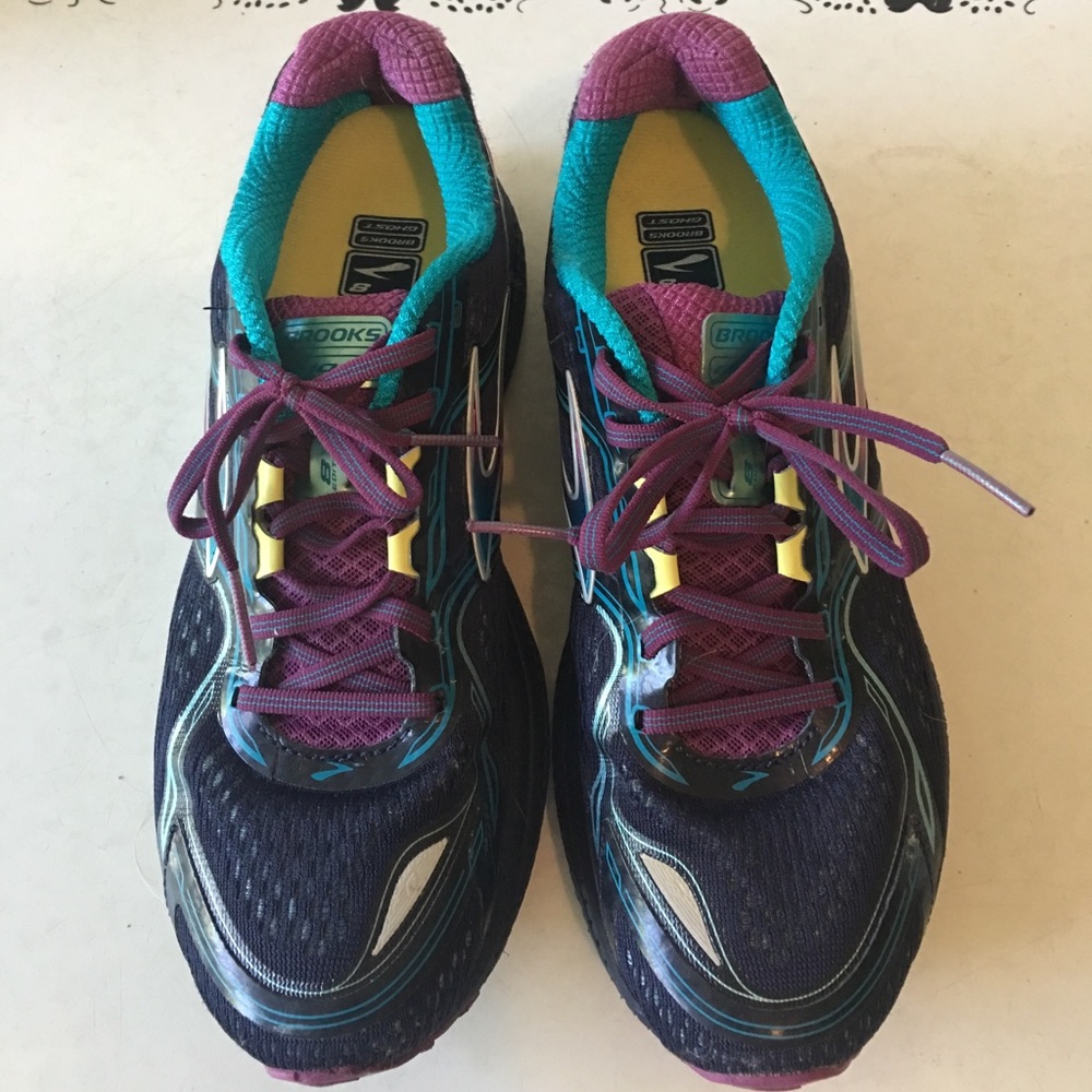 Brooks Ghost Running Sneakers
