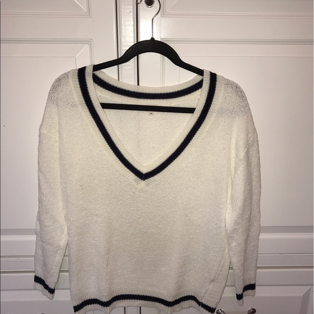 V- neck sweater